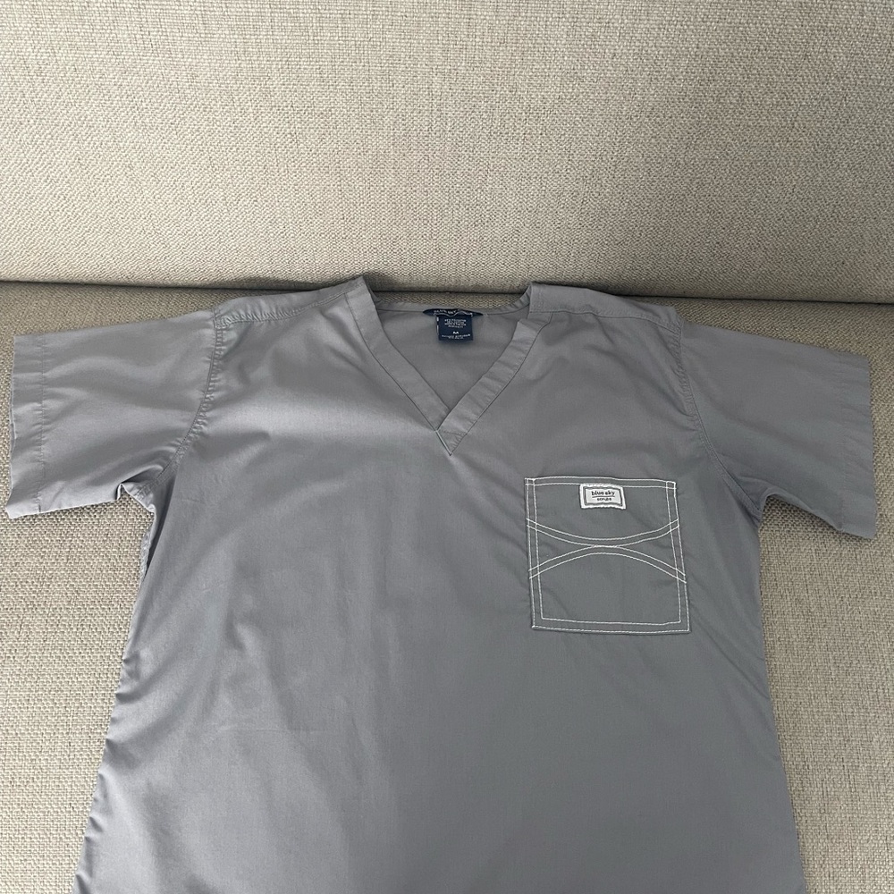 Blue Sky - Classic Shelby Scrub Top. Color: Slate Grey. Sz: M.